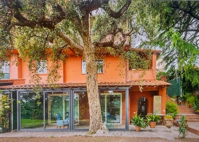 Cassia, Luminoso Open Space Nel Verde, Casa Dei Leoni